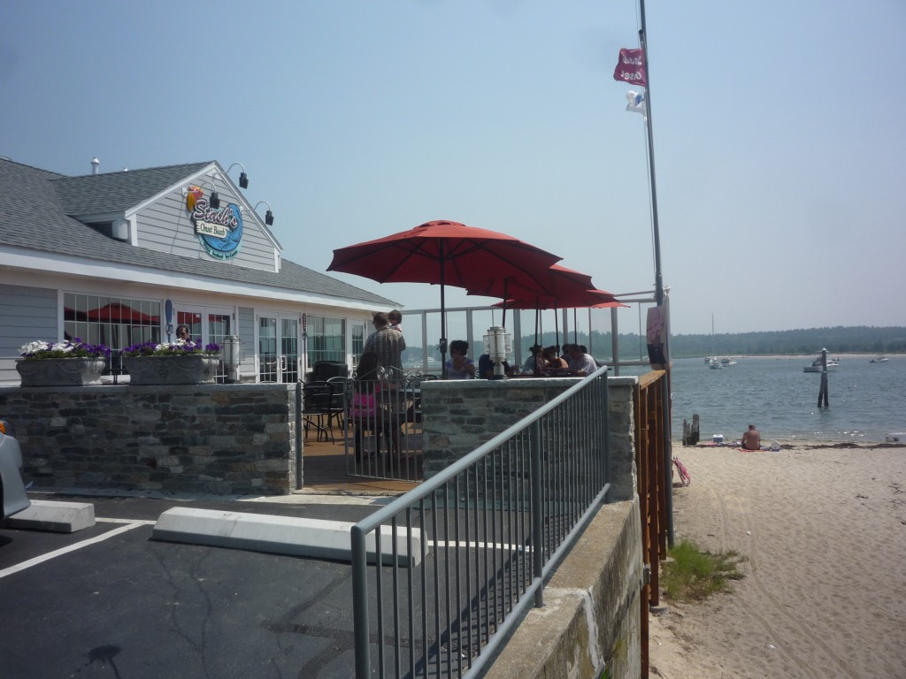 Stash's Onset Beach is a great place to grab a bite (photo by Eric)