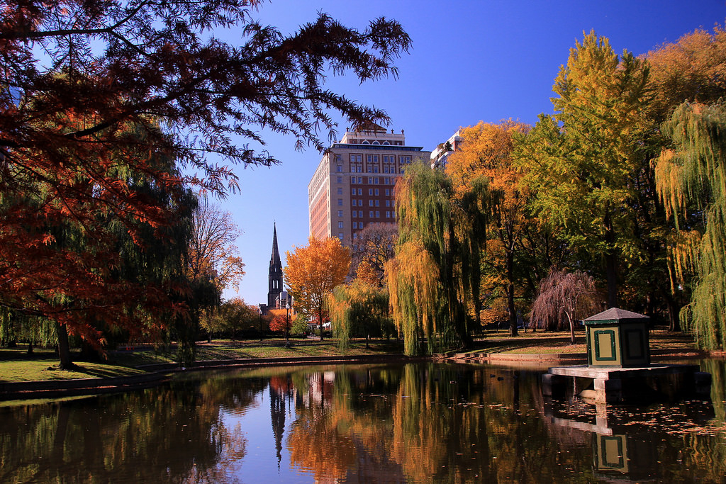 Fall time at Boston Common in Boston MA. Photo credit: BostonSphere on Flickr