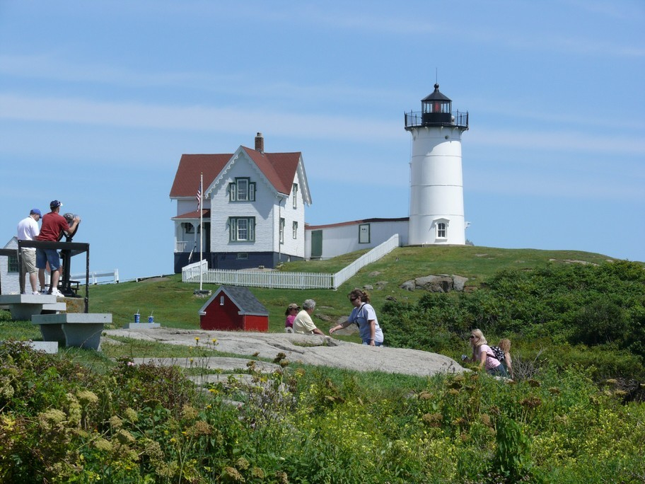 Picnicking at Nubble Lighthouse in York Beach, Maine. Photo by Norm Forgey.